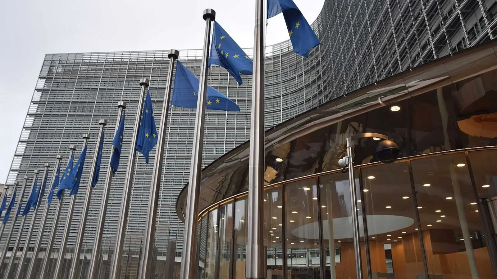 A Nyugat mint a globális homogenizáció önjelölt etalonja