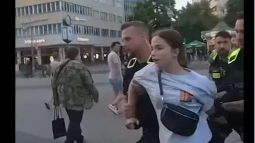 Izrael brutalitása ellen tiltakozó 14 éves lányt hurcoltak el a német rendőrök Berlinben