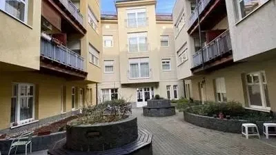 Sopron: egy építési vállalkozó nem teljesíti a szerződést, és még ki is akarja üldözni a tulajdonosokat