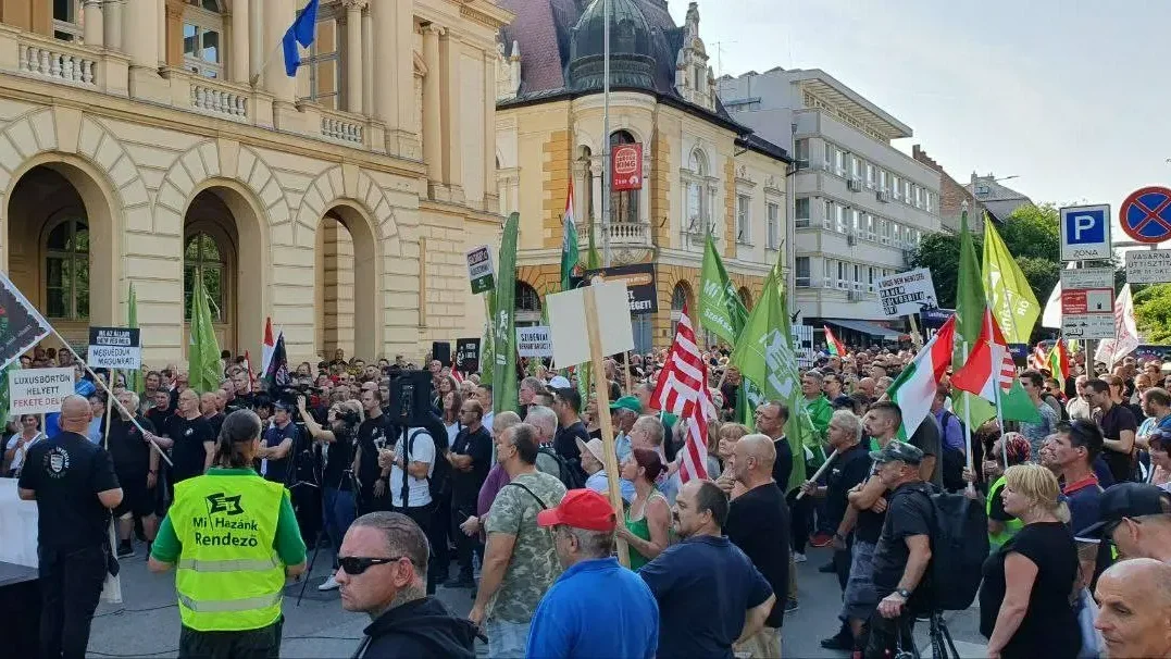 Nézd nálunk a Mi Hazánk szolnoki demonstrációját! (+VIDEÓ)