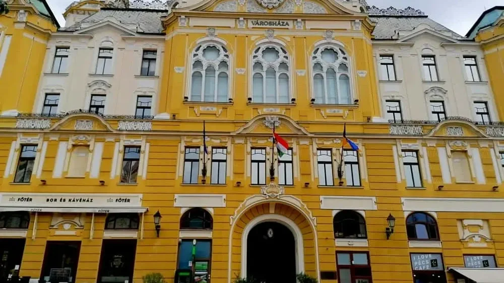 Drasztikus temetkezési áremeléssel sújtja a pécsieket az önkormányzat