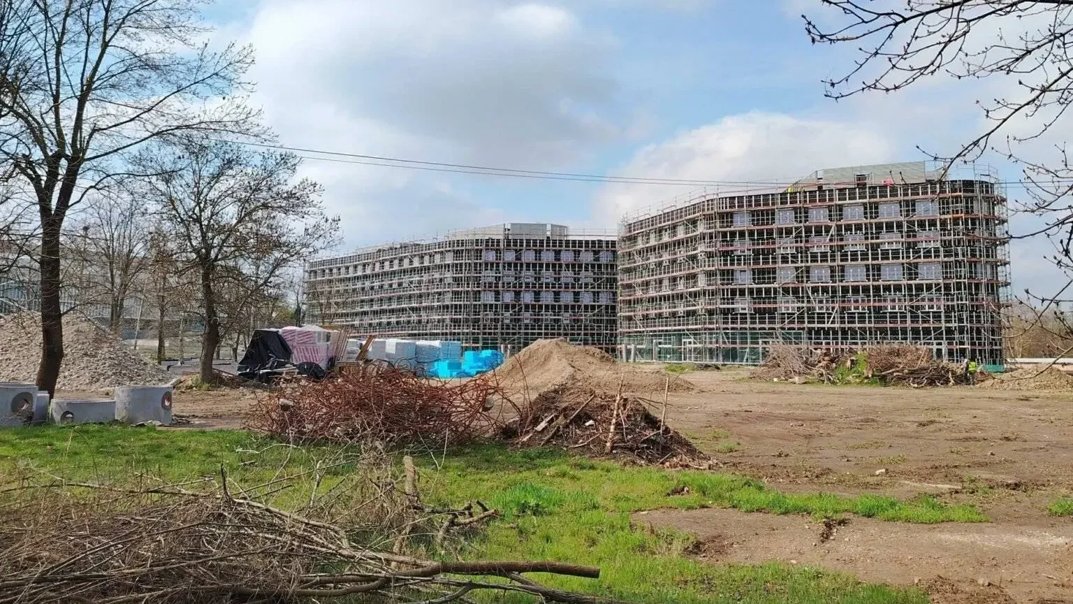 Szigorúbb törvényeket kell alkotni az egyetemek közpénzköltésére