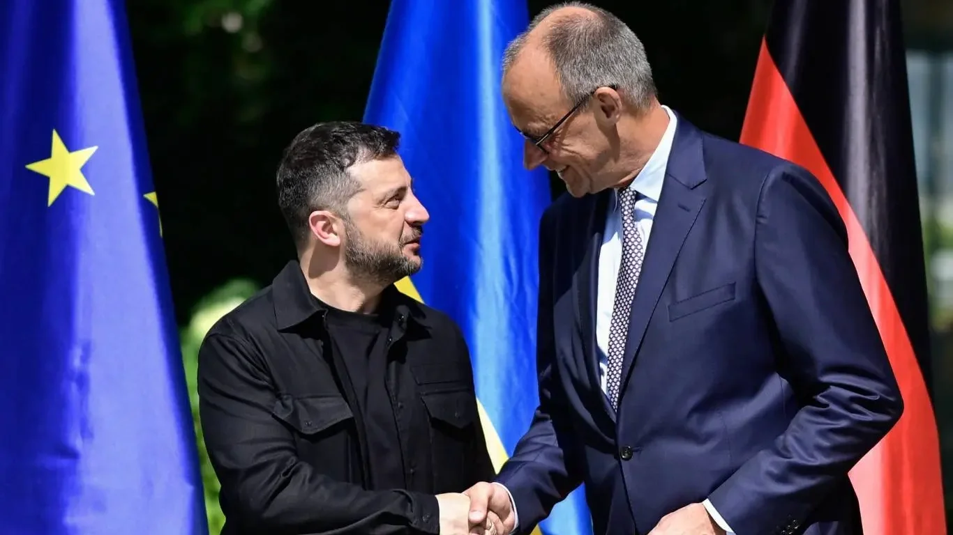 Volodimir Zelenszkij ukrán elnök és Friedrich Merz német kancellár