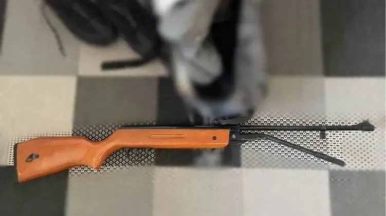 A cselekmény során használt légpuska.