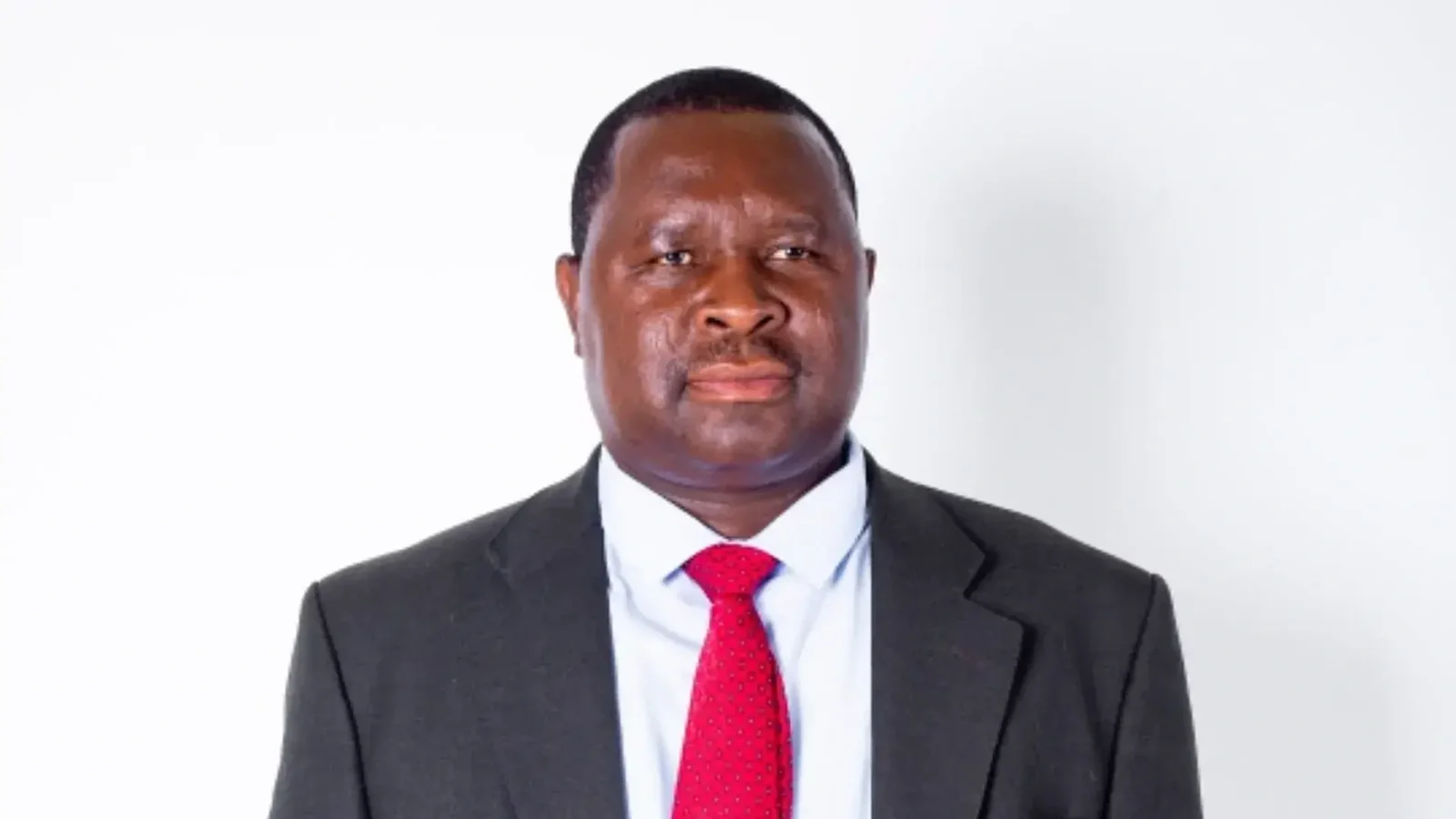 Adolf Hitler Uunona, Ompundja megválasztott képviselője