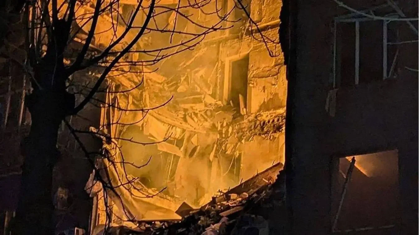 Kép: Orosz rakétatámadás Krivij Rihben (Fotó: AFP)