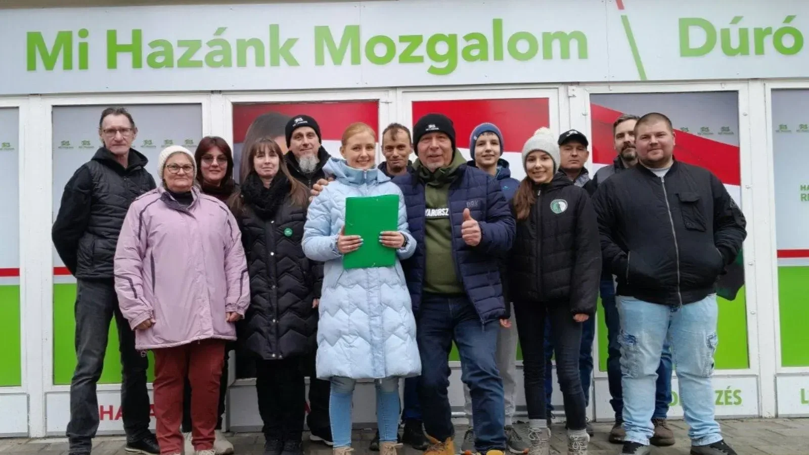 Dúró Dórának, Dócs Dávidnak és László Attilának már az első napon meglett az 500 ajánlás | Forrás: Dúró Dóra/Facebook