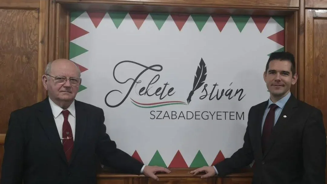 Fotó forrása: Novák Előd Facebook-oldala