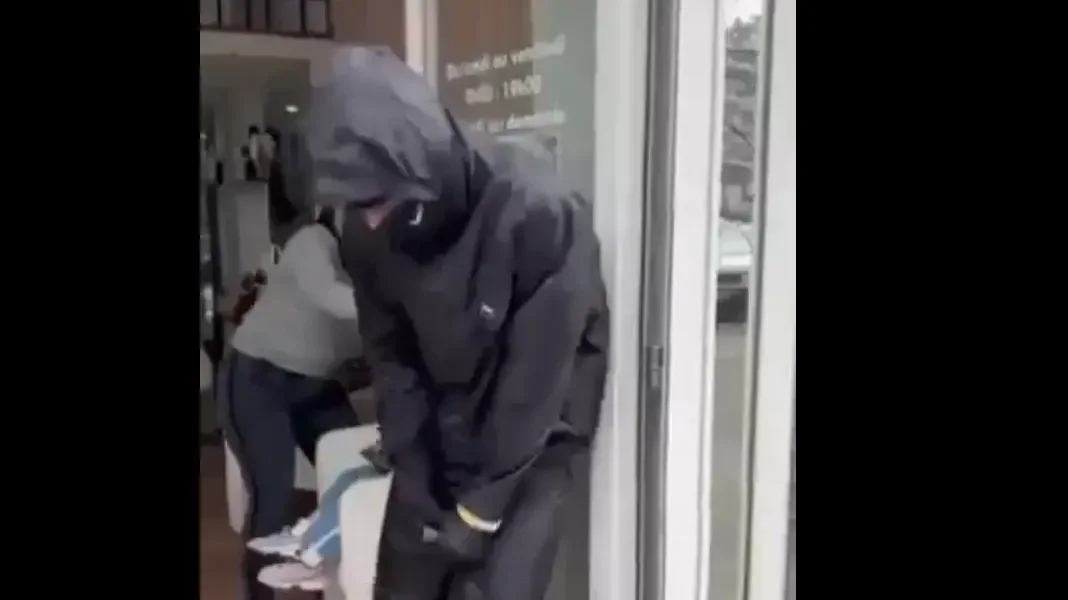 Kép forrása: Remix News X-oldala