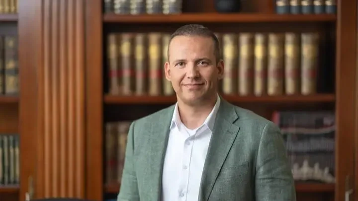 Fotó: Toroczkai László X-oldala