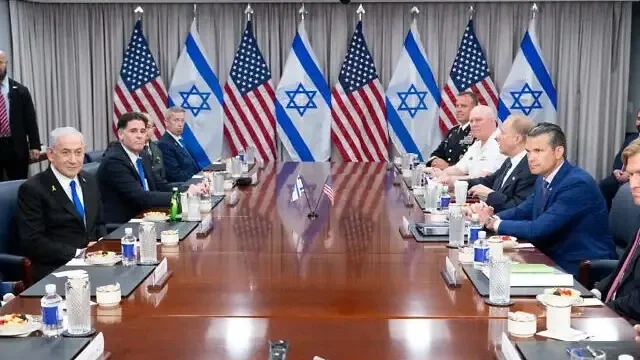 Pete Hegseth és Benjámin Netanjahu találkozója a Pentagonban, Washingtonban, 2025. július 9-én | Saul Loeb/AFP