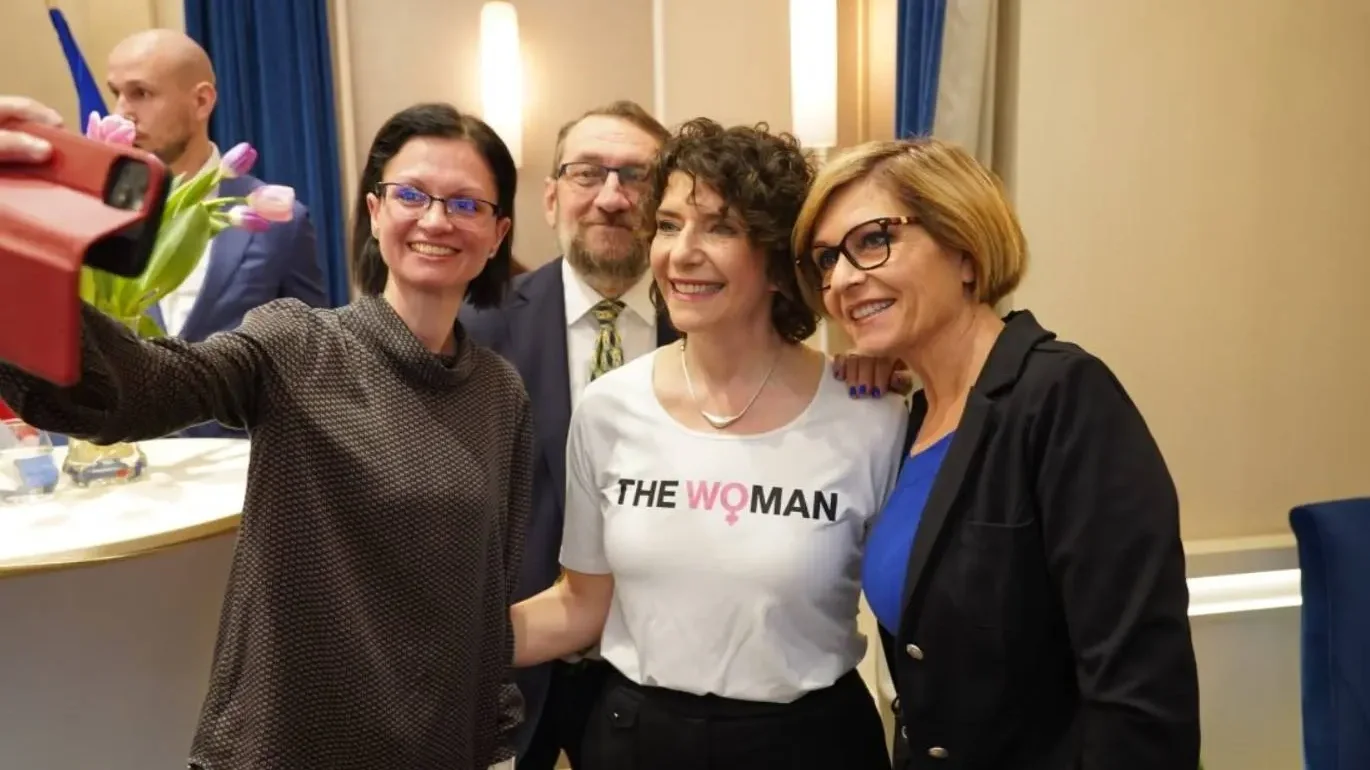 Fotó: Dobrev Klára Facebook-oldala