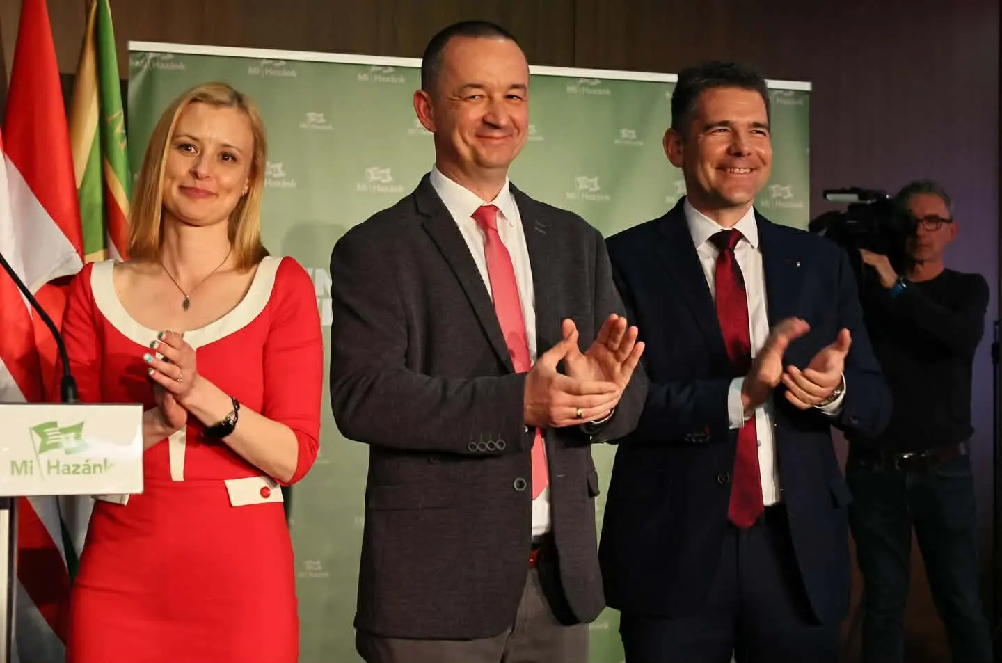Dúró Dóra, dr. Apáti István és Novák Előd a Mi Hazánk eredményváróján | Fotó: Fuszek Gábor/Blikk