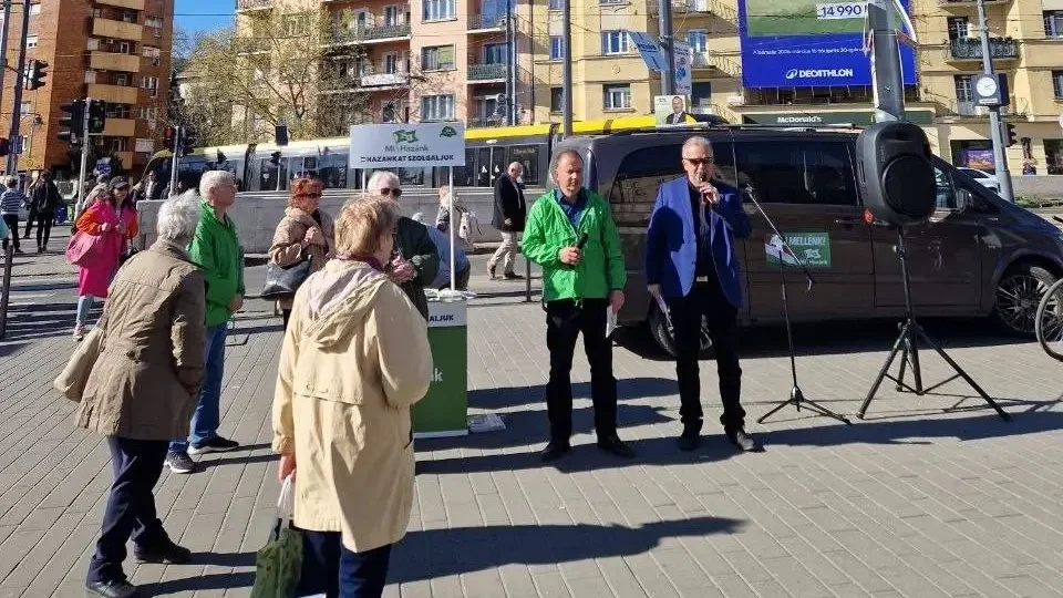 Gaudi-Nagy Tamás és Nagy Attila utcafóruma 2026. 04. 09-én a Móricz Zsigmond körtéren | Fotó: Magyar Jelen