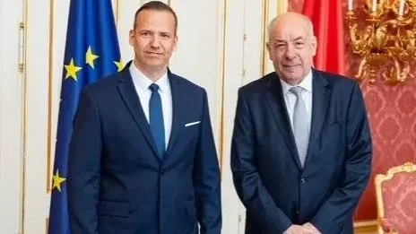 Kép forrása: Toroczkai László X-oldala