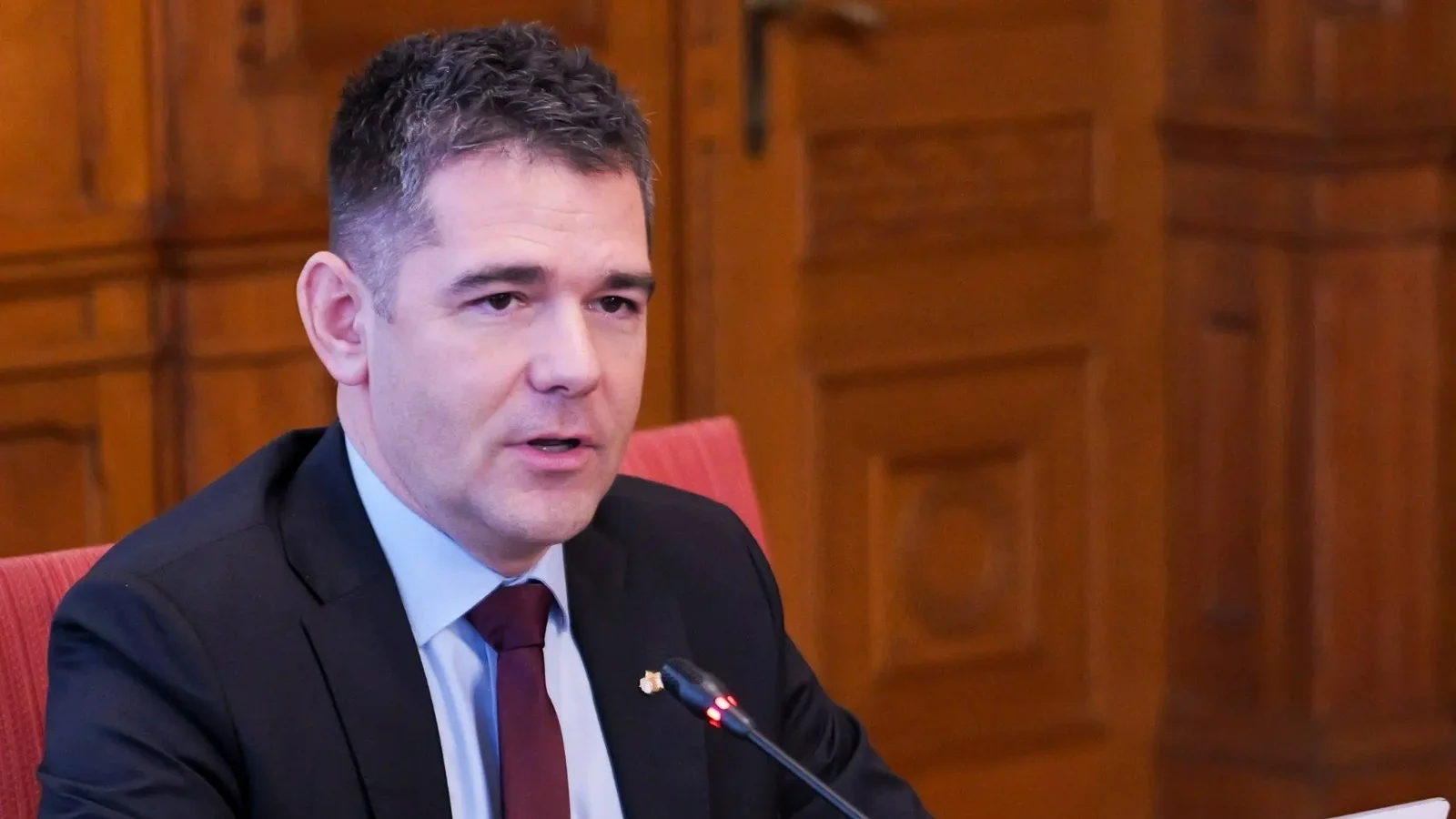 Kép forrása: Novák Előd Facebook-oldala