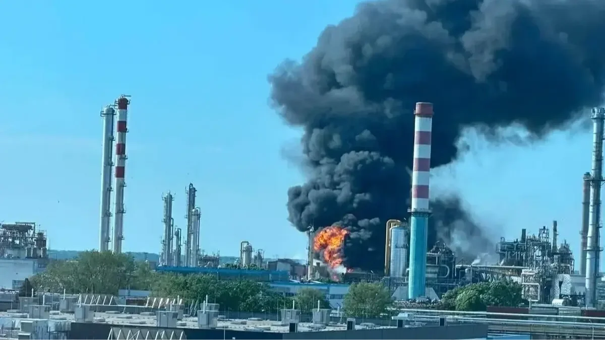 A Mol Petrolkémia tiszaújvárosi telephelyén az Olefin 1 üzem újraindítása során május 22-én robbanás történt | Kép forrása: 444.hu
