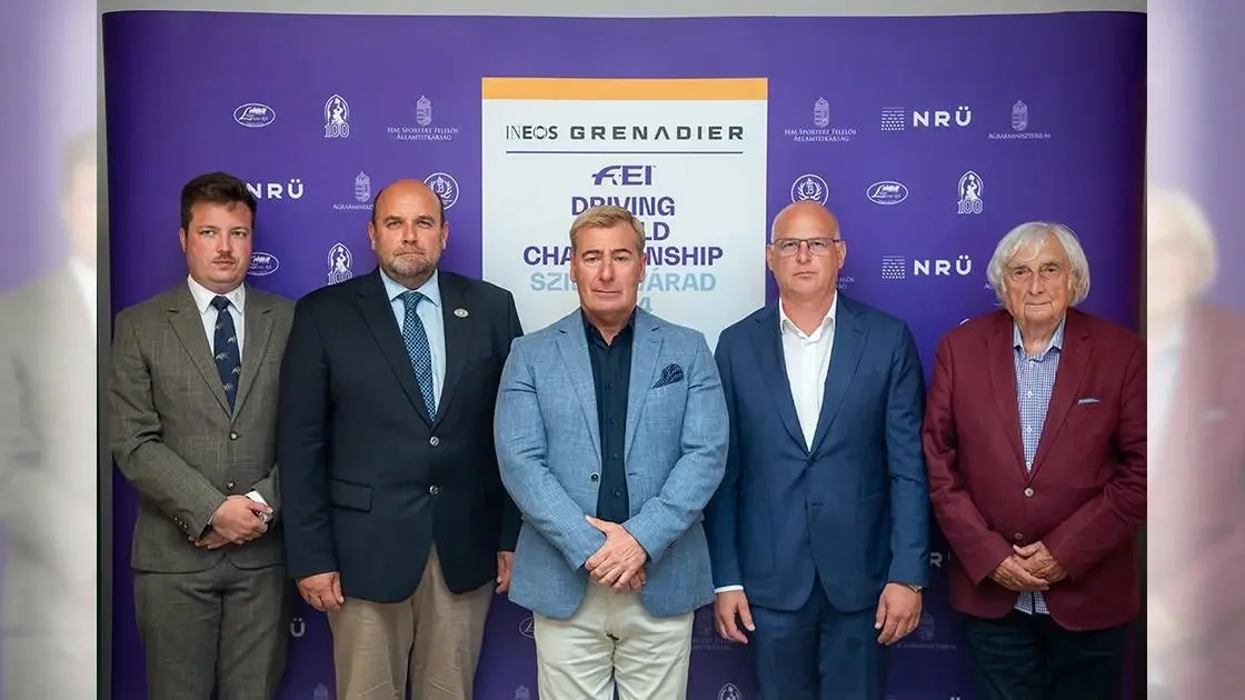 Balról a második Fugli Károly, középen Lázár Vilmos | Kép forrása: lovasszovetseg.hu