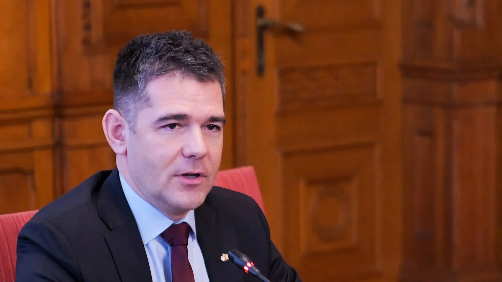 Kép forrása: Novák Előd Facebook-oldala