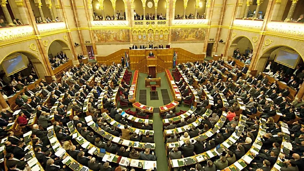 Kép forrása: parlament.hu
