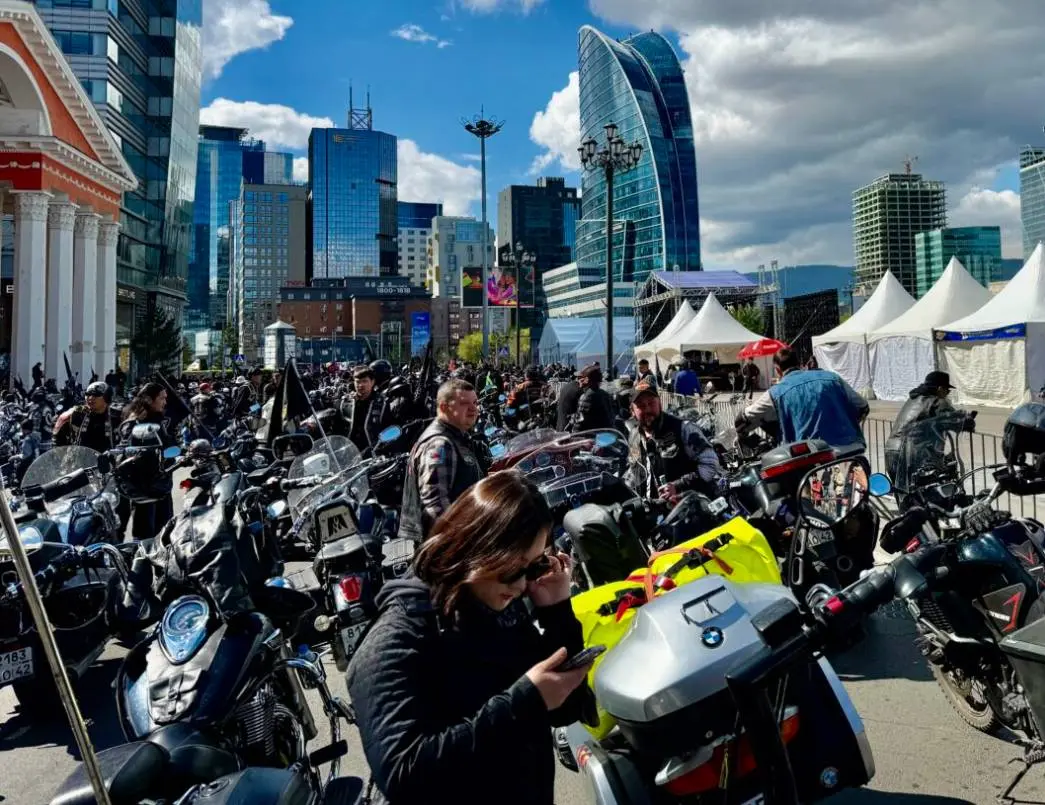 Sokezer motor és motoros vett részt a Sztyeppe Wind nemzetközi fesztivál felvonulásán