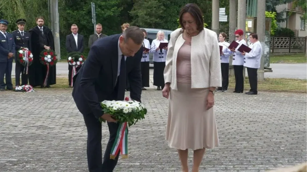 Kép forrása: Toroczkai László X-oldala