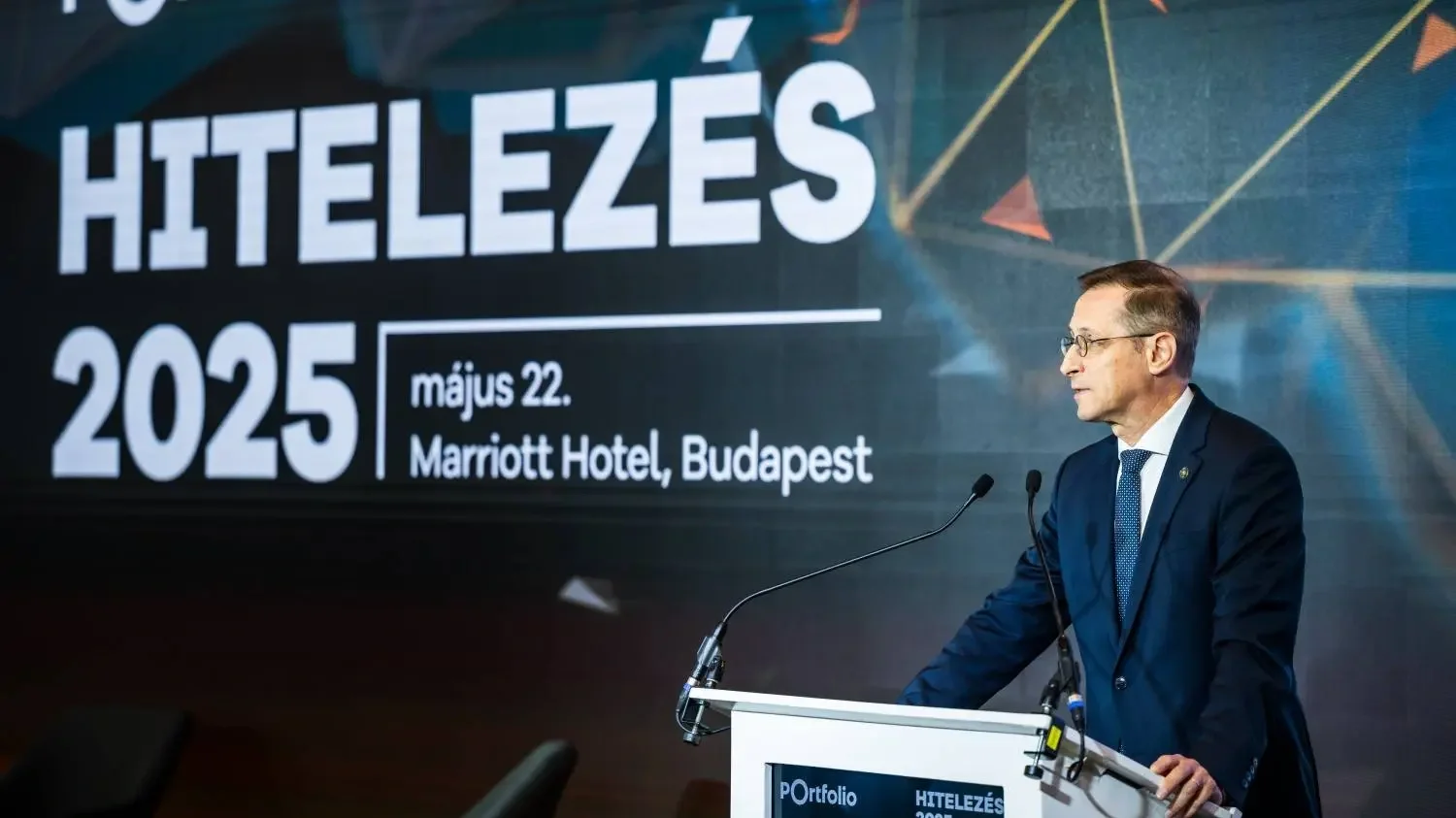 Varga Mihály | Kép forrása: portfolio.hu