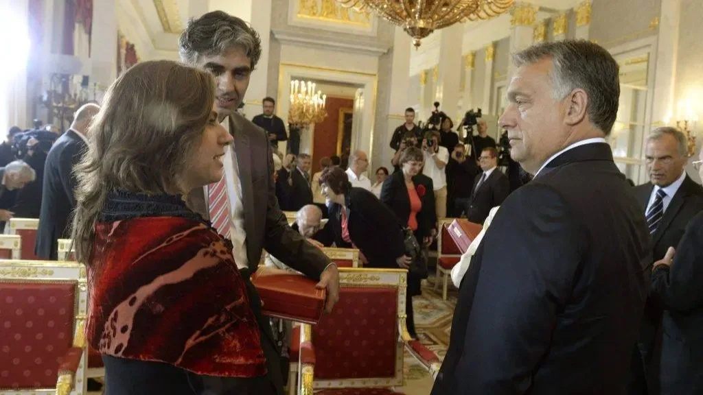 Orbán Viktor Polgár Judit sakk-Oscar-díjas nemzetközi sakknagymesterrel beszélget a Sándor-palotában 2015. augusztus 20-án. | Forrás: Bruzák Noémi / MTI