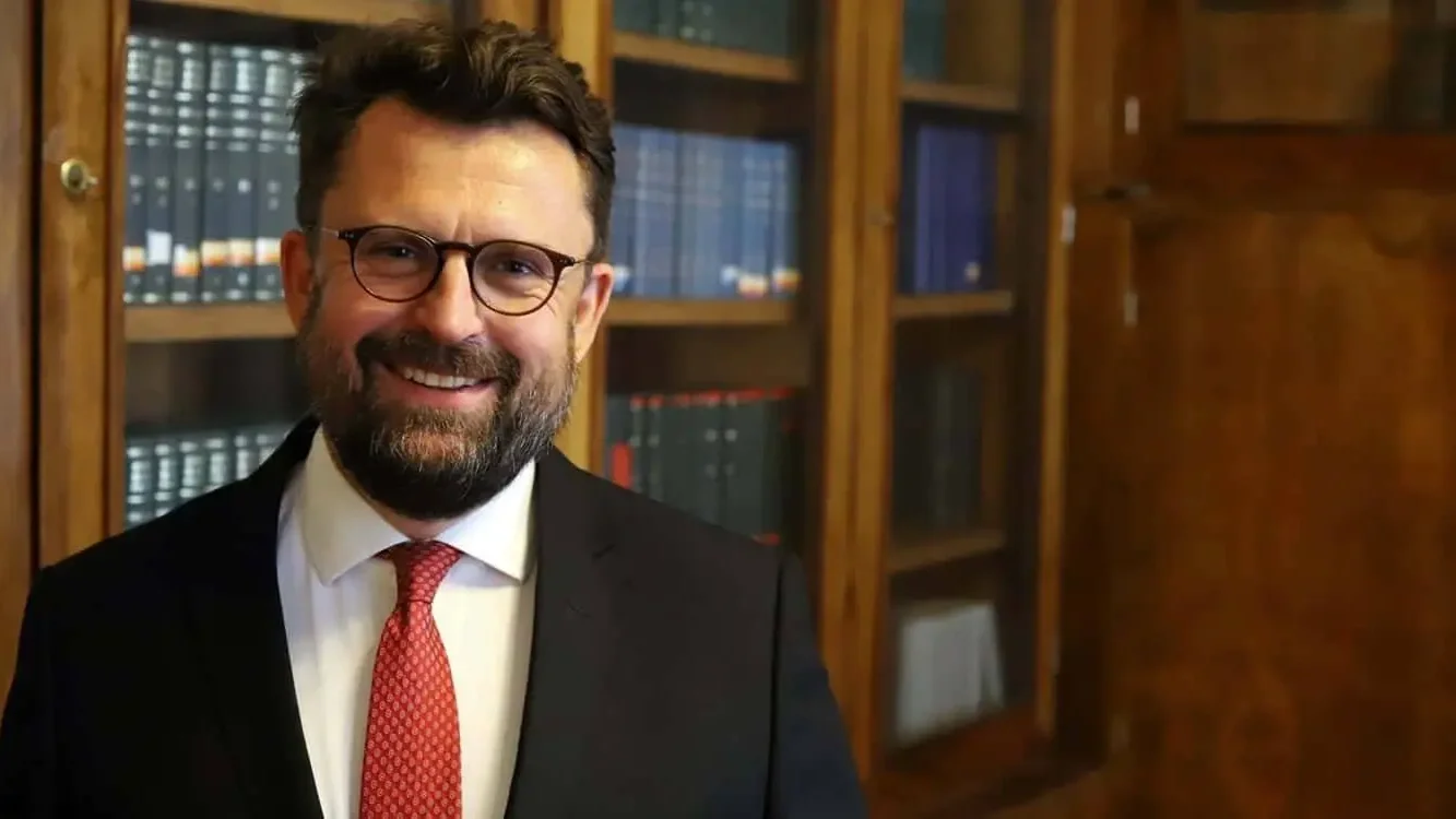 Kép forrása: diplomatszerzek.hu