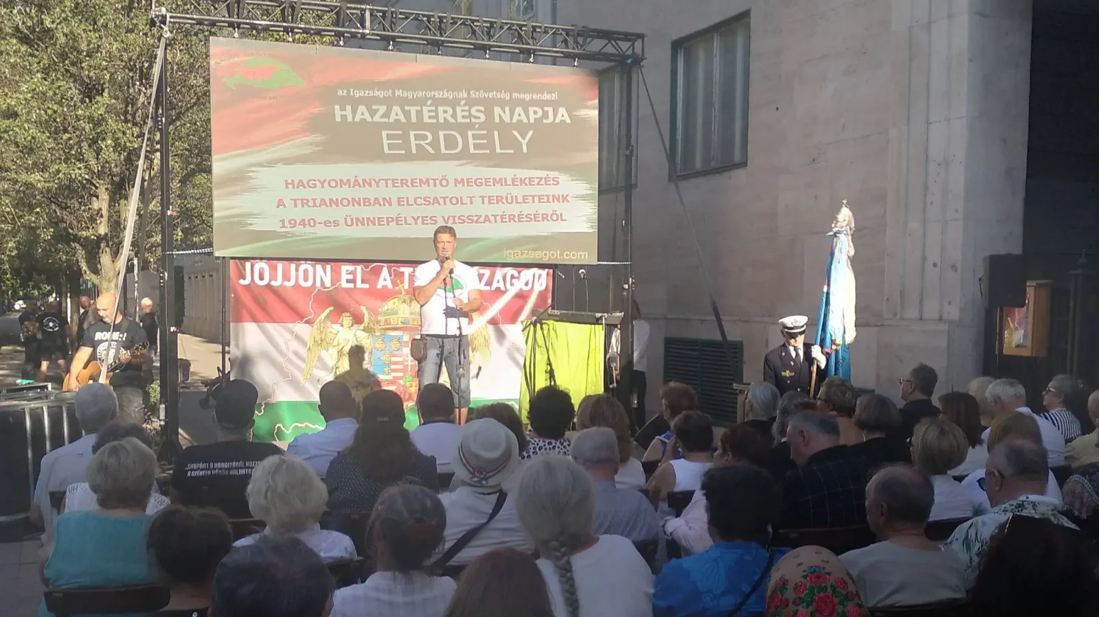 A második bécsi döntésre emlékező esemény a Hazatérés templománál | Fotó: Magyar Jelen
