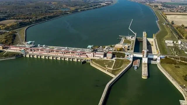 A bősi vízerőmű madártávlatból | Forrás: TASR-felvétel