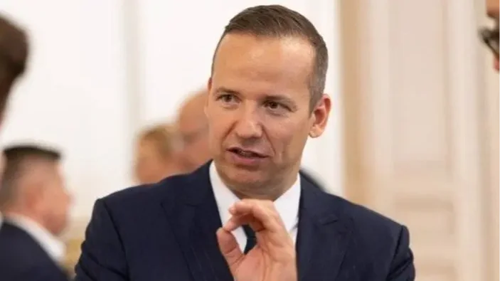 Kép forrása: X/Toroczkai László