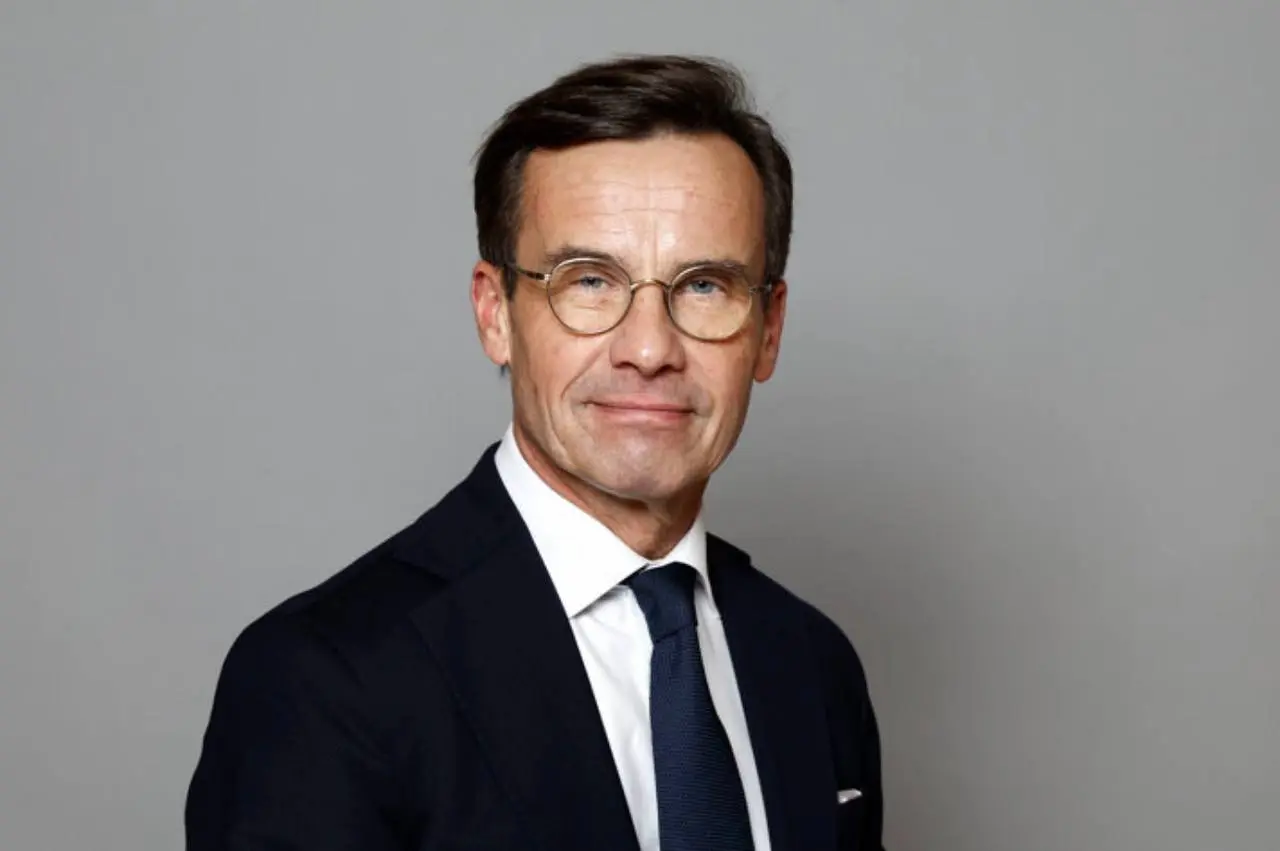Ulf Kristersson svéd miniszterelnök. Kristersson korábban a felelőtlen bevándorláspolitikát és a sikertelen integrációt is a svédországi bandabűnözés kialakulásához hozzájáruló tényezők között említette. Fotó: Ninni Andersson / Government Offices of