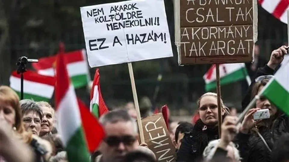 Devizahitelesek tüntetése 2015-ben | Kép forrása: 24.hu