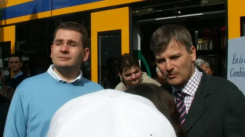 Kóka János miniszter és Demszky Gábor főpolgármester 2006 áprilisában | Kép forrása: wikipedia.org
