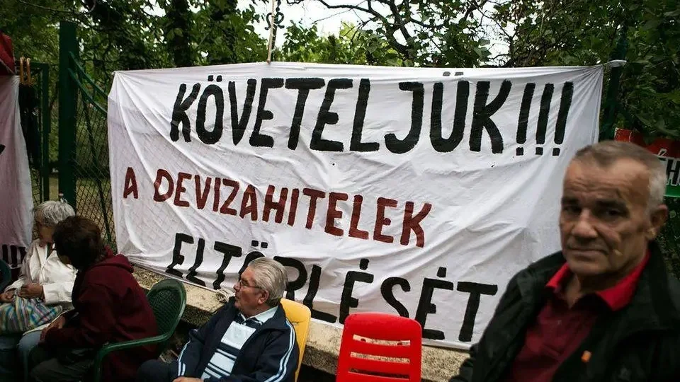 Devizások tüntetése 2013-ban | Kép forrása: 24.hu